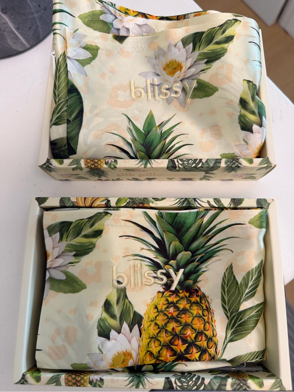 Blissy Tropical Pineapple Cosmetic Bag - Cream/Green/Yellow - The White Lotus -
